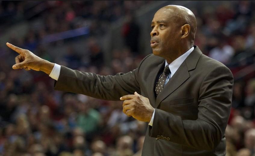 雄鹿主帅泰伦-卢:球队信心满满愿登顶总冠军的简单介绍 雄鹿主帅泰伦-卢:球队信心满满愿登顶总冠军的简单介绍