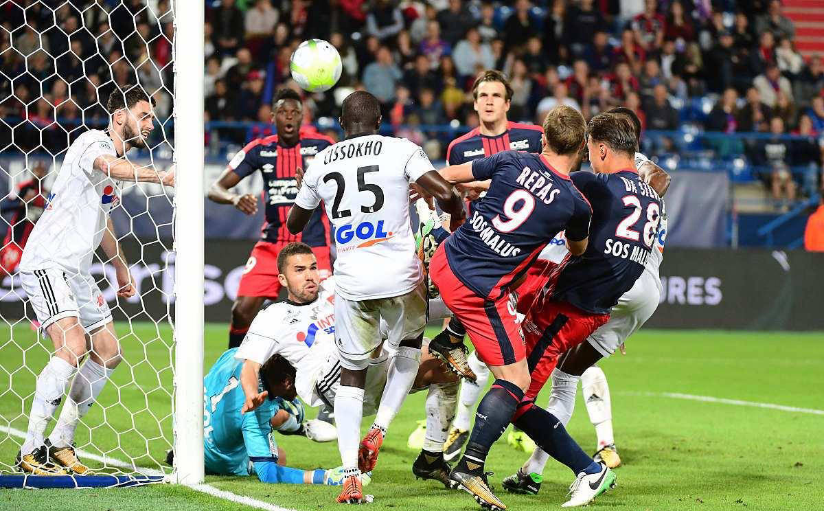 里昂队在近期比赛中遭遇失利(里昂队在近期比赛中遭遇失利的原因) 里昂队在近期比赛中遭遇失利(里昂队在近期比赛中遭遇失利的原因)