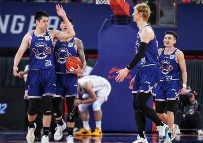 杏彩体育-上海男篮火力全开，以惊人分差战胜对手的简单介绍