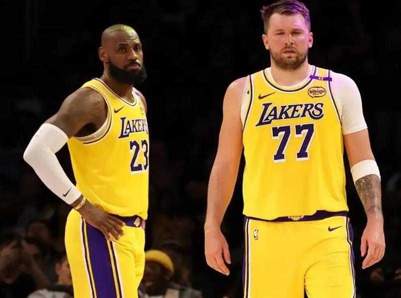 包含美国篮球联赛冠军之争:湖人与凯尔特人谁笑到最后?的词条 包含美国篮球联赛冠军之争:湖人与凯尔特人谁笑到最后?的词条