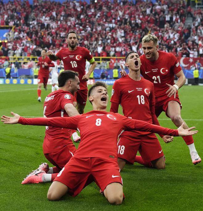 冰岛国家队折戟,无缘欧国联八强的简单介绍 冰岛国家队折戟,无缘欧国联八强的简单介绍