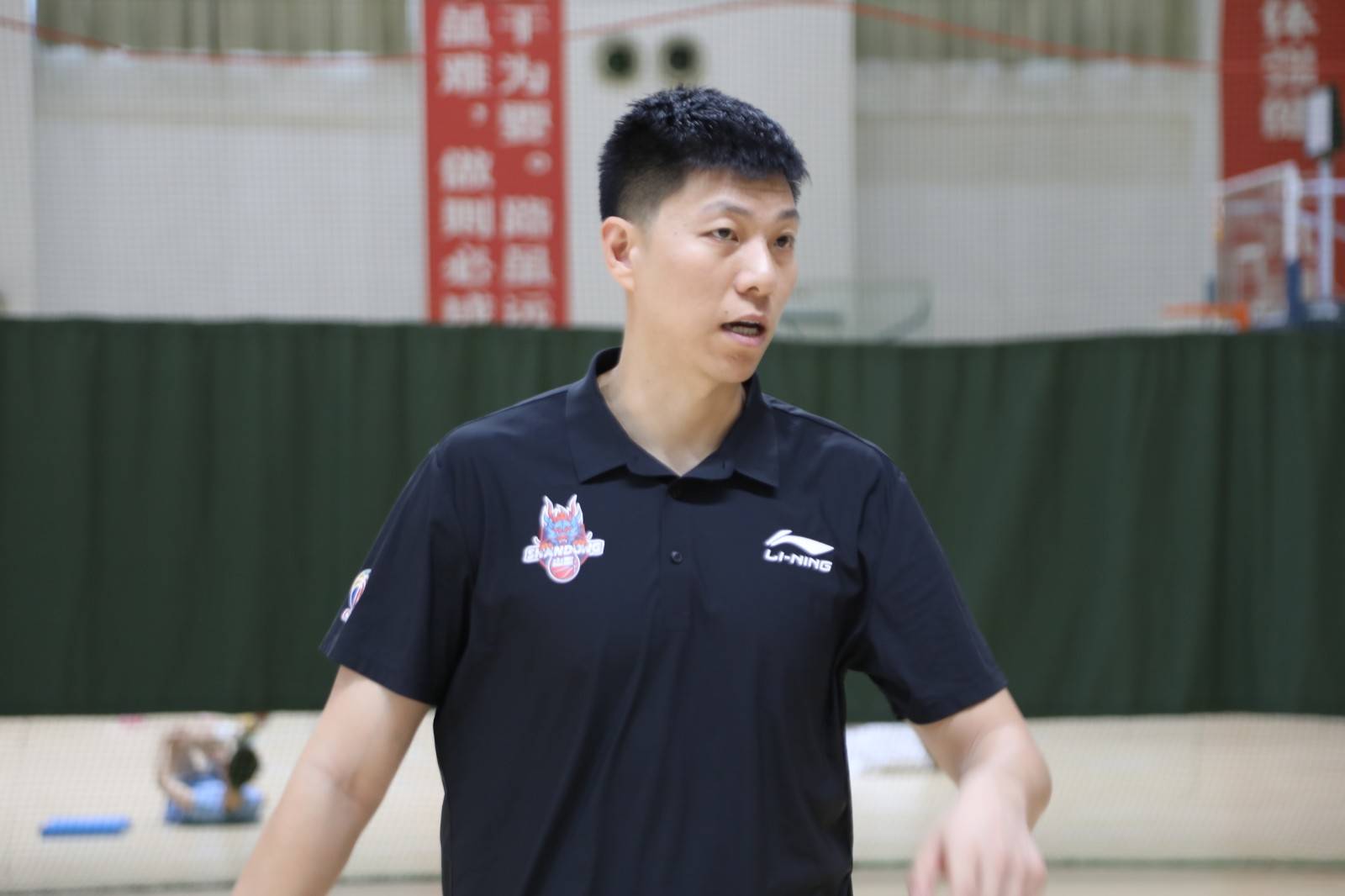 湖南男篮连续胜利,目标季后赛不再遥远 湖南男篮连续胜利,目标季后赛不再遥远