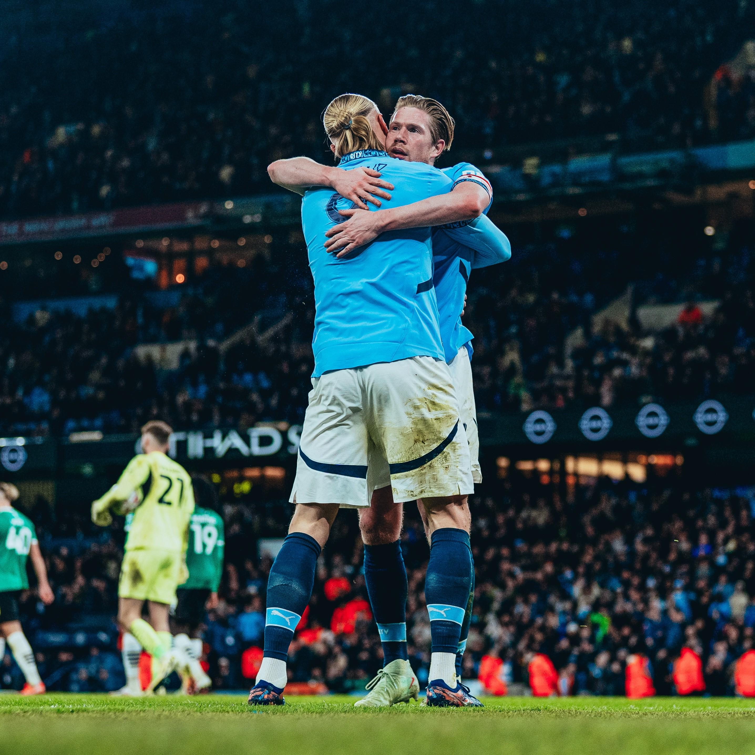 曼城比分惊险获胜，蓝月亮继续领跑