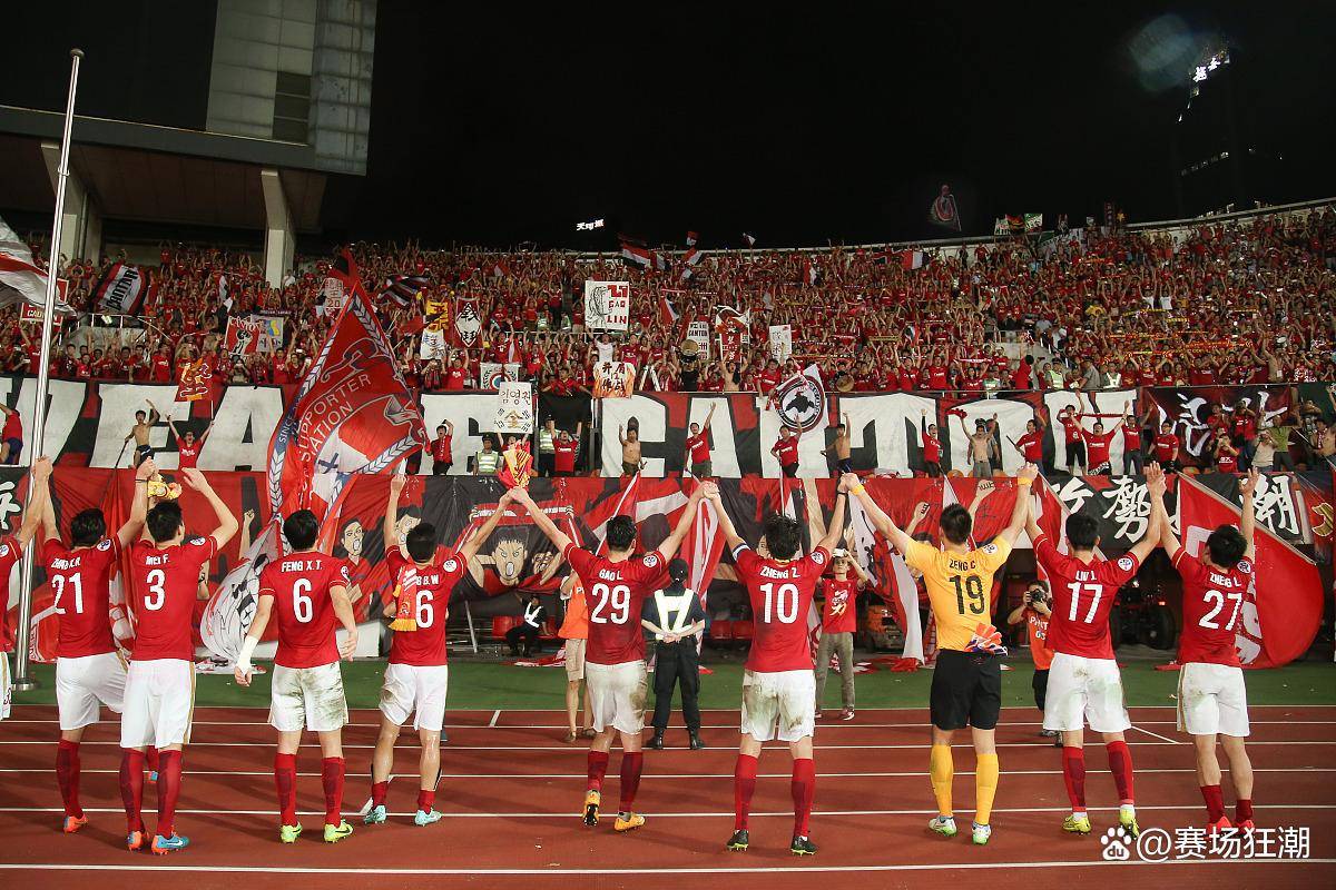 意大利球队刷新纪录,成功晋级半决赛 意大利球队刷新纪录,成功晋级半决赛