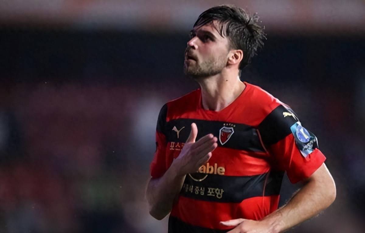 山东鲁能后卫因累计黄牌停赛,防线薄弱的简单介绍 山东鲁能后卫因累计黄牌停赛,防线薄弱的简单介绍