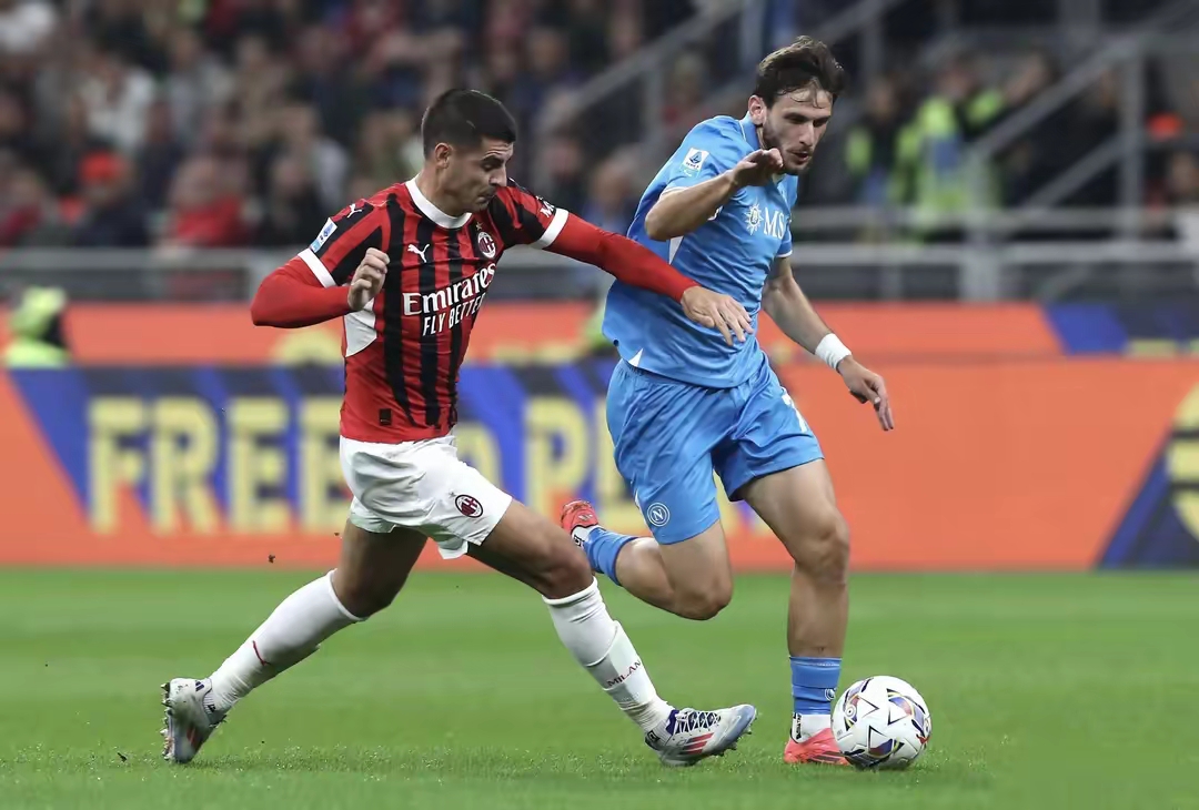 那不勒斯主场击败都灵，积分榜紧追领头羊的简单介绍