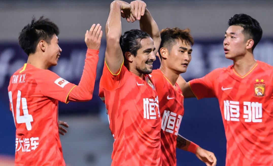 杏彩体育官网-包含广州富力客场逆袭，锁定亚冠六强席位的词条