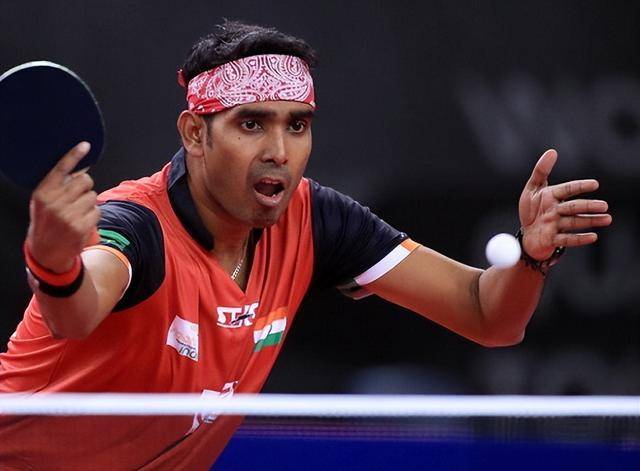 群雄争霸,选手展现出色技术 群雄争霸,选手展现出色技术