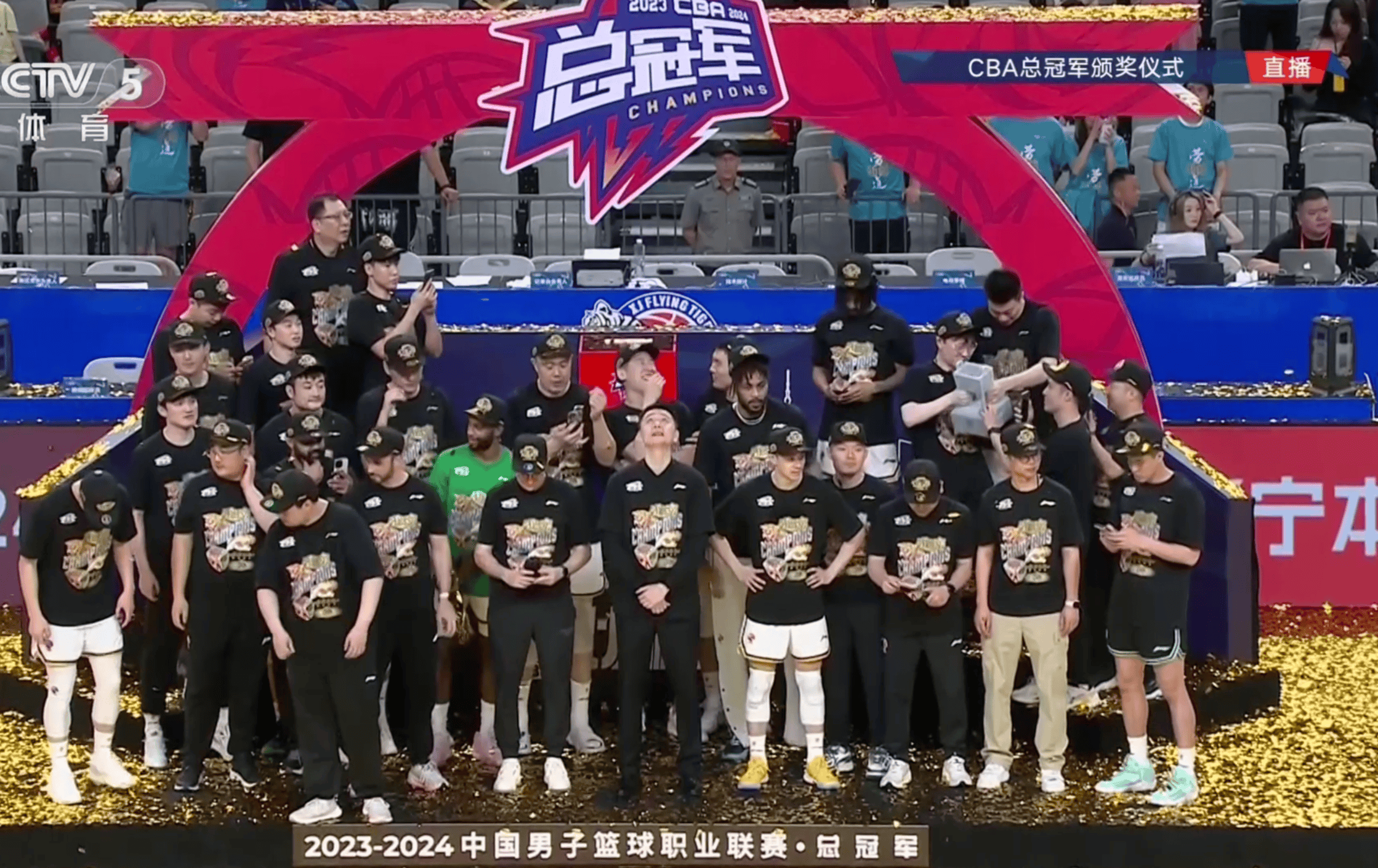 包含CBA总决赛收视率创新高！男篮成为热门话题的词条