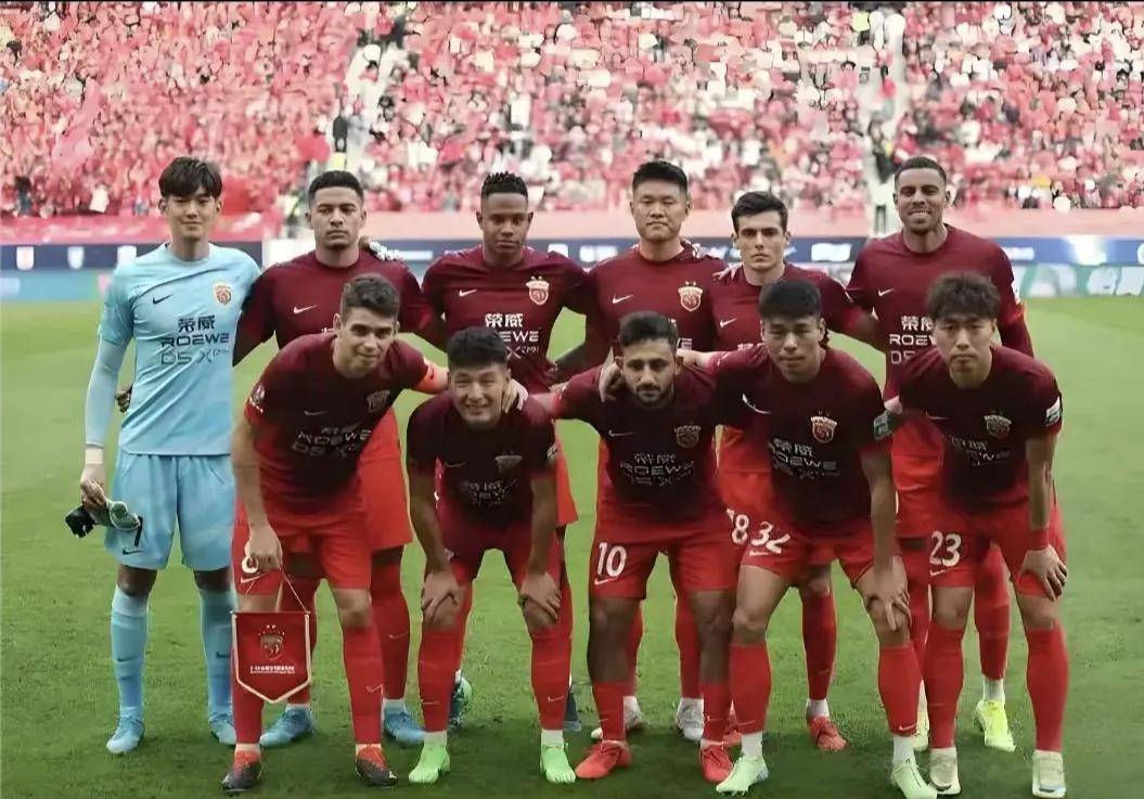 关于艰难挑战！争冠球队在比分激烈竞逐中拼搏的信息