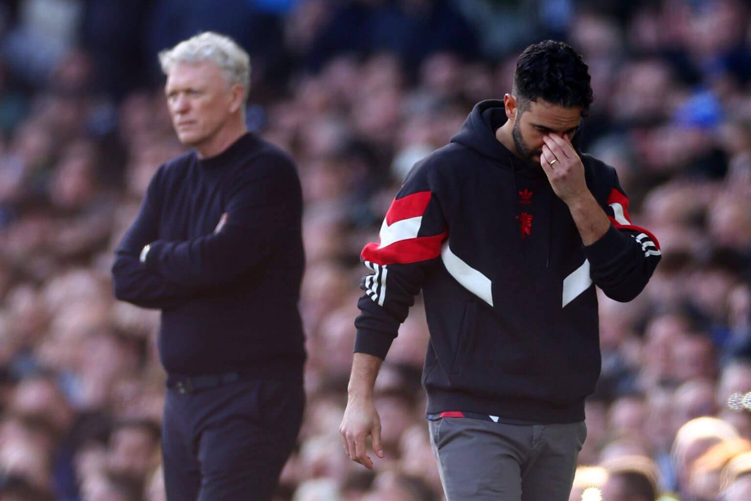 杏彩体育官方入口-曼联致命失误频现，战术或将有所调整