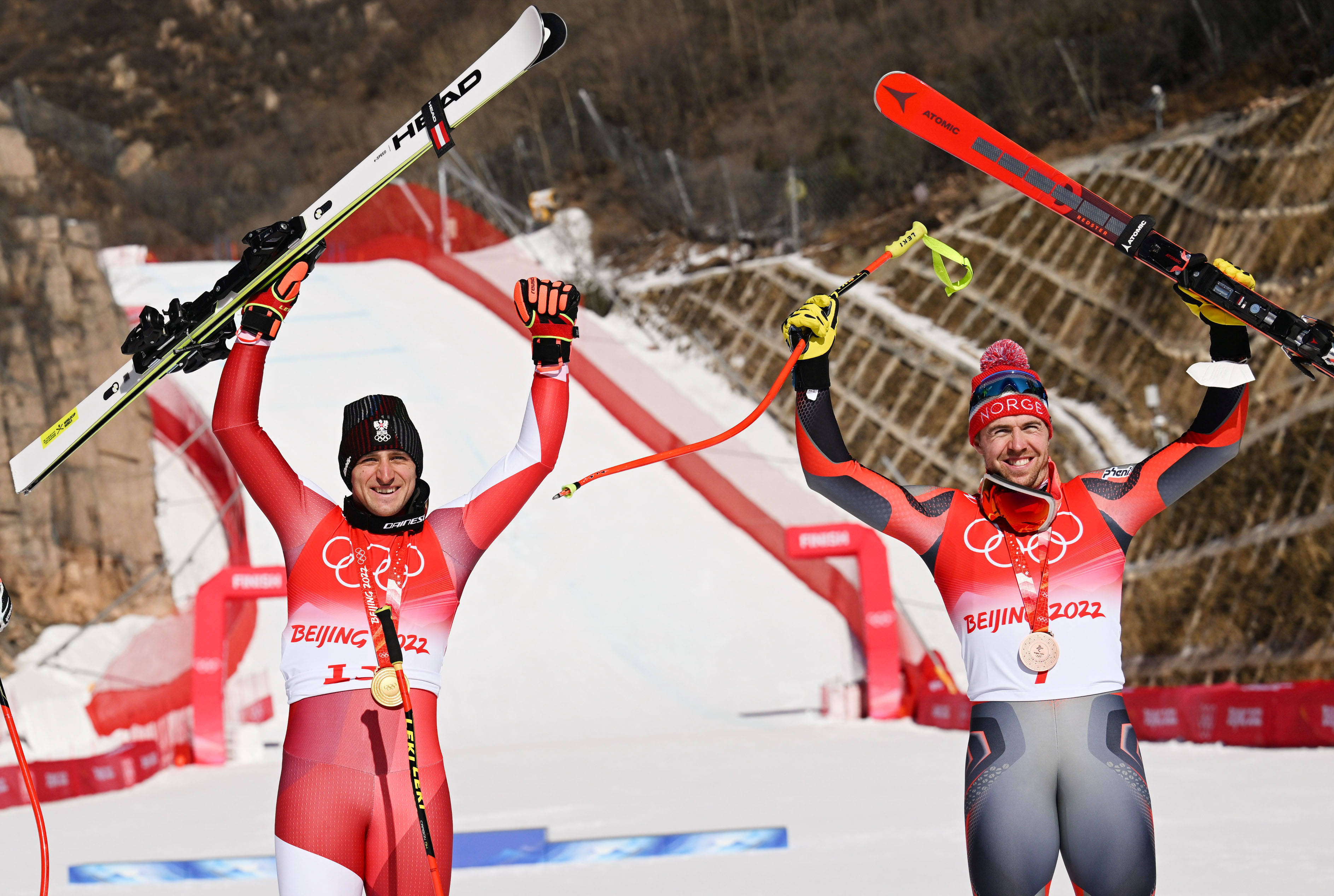 法国滑雪选手飒爽英姿夺得铜牌 法国滑雪选手飒爽英姿夺得铜牌